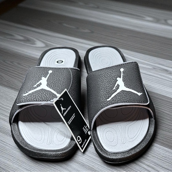 New! Nike Jordan Hydro 6 Men's Slides in Black/White/Wolf Grey - Size 9 - Picture 1 of 11